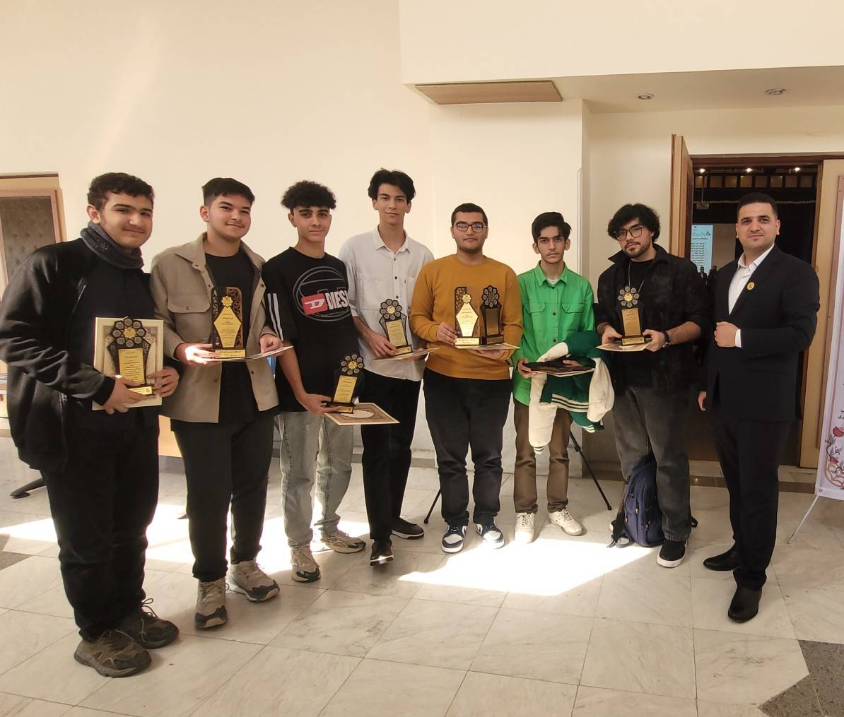 دانش آموزان برگزیده جشنواره خوارزمی و علمی پژوهشی ساری